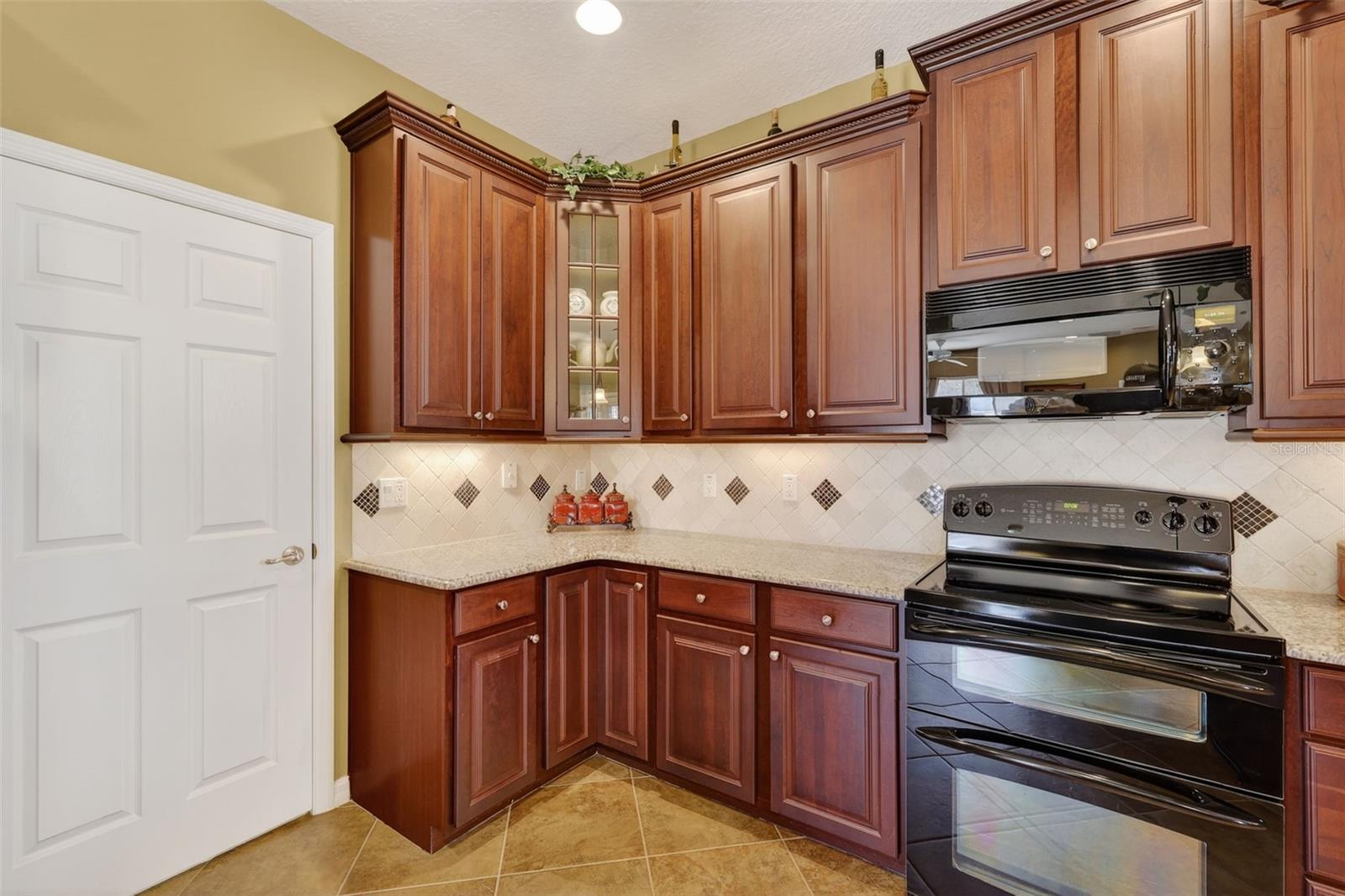 Image 20 of 41 For 237 White Dogwood Lane