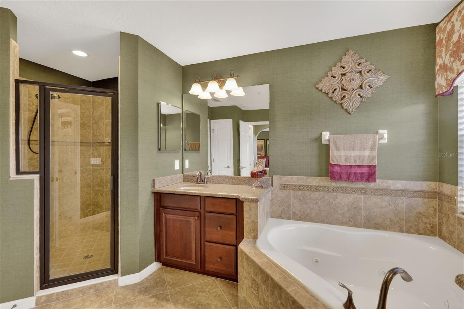 Image 33 of 41 For 237 White Dogwood Lane