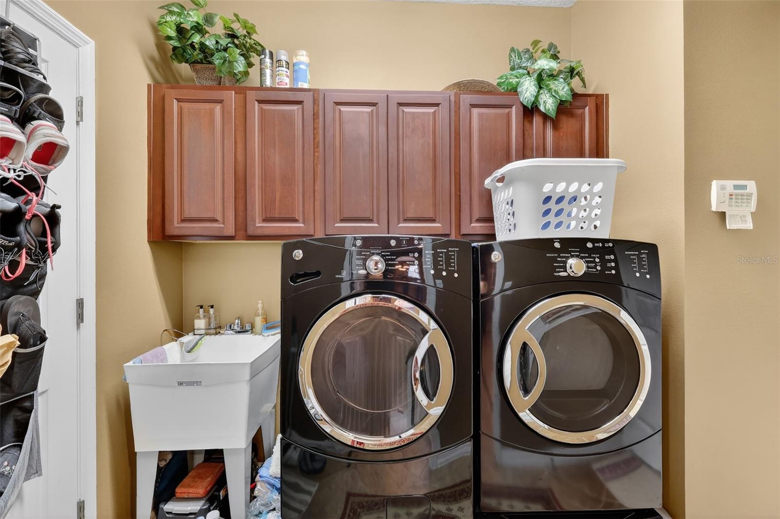 Image 38 of 41 For 237 White Dogwood Lane