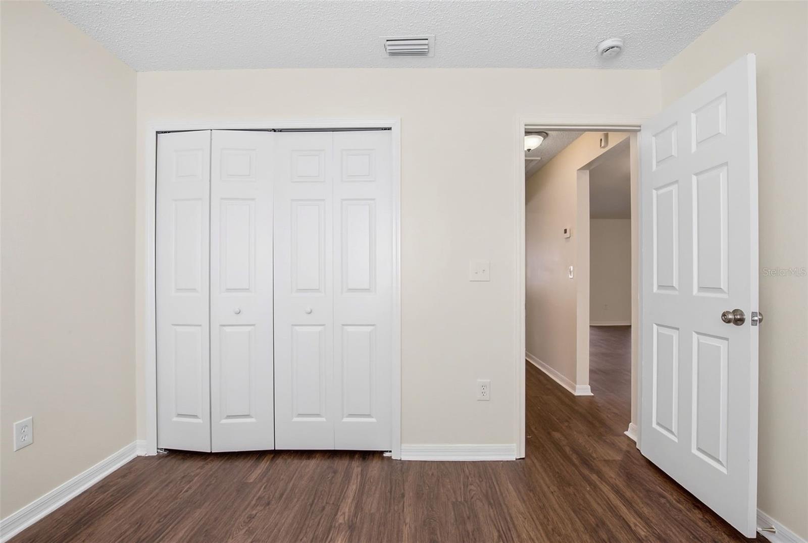 Image 20 of 29 For 4504 Reynolds Creek Avenue