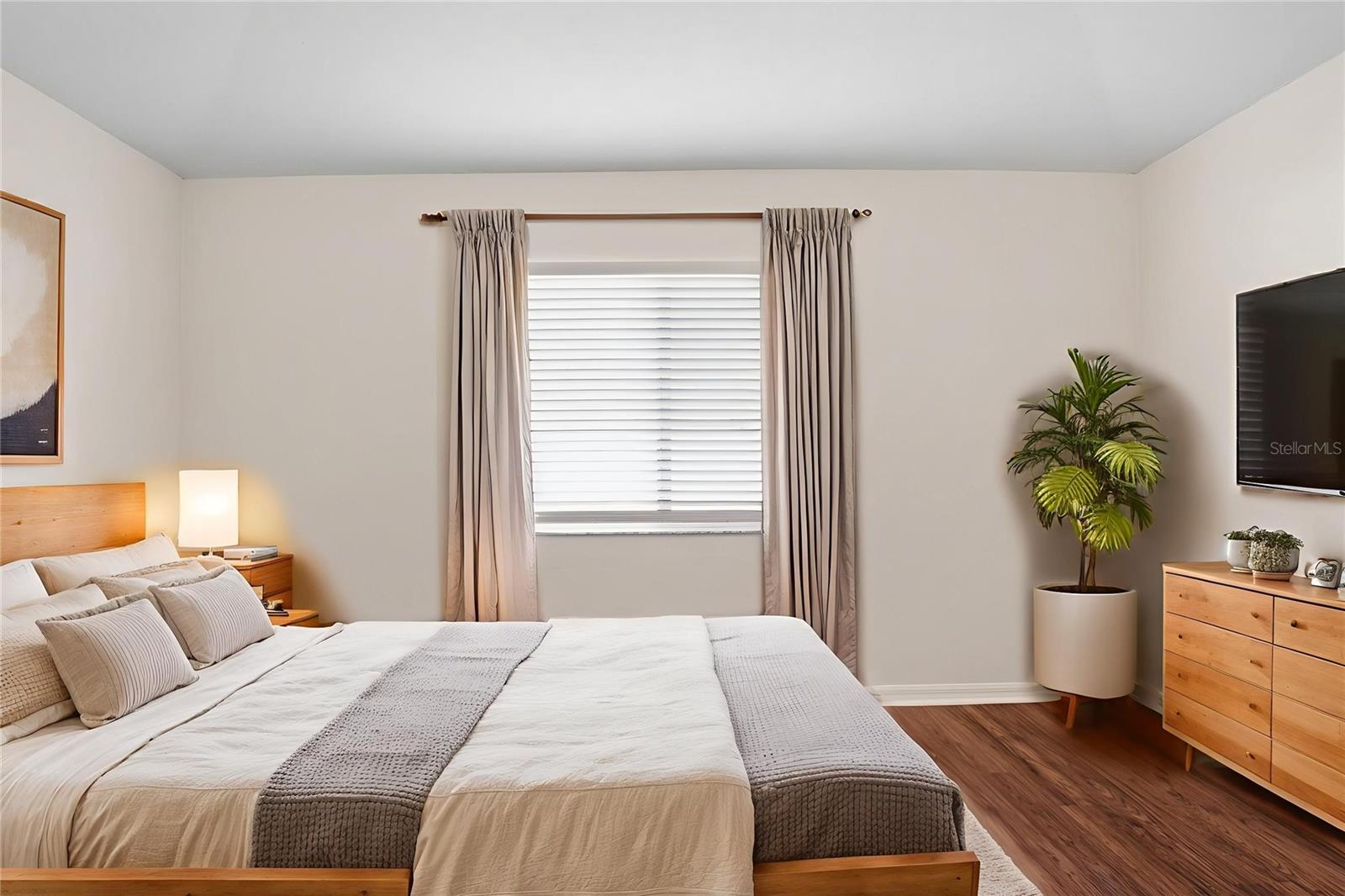 Image 4 of 29 For 4504 Reynolds Creek Avenue