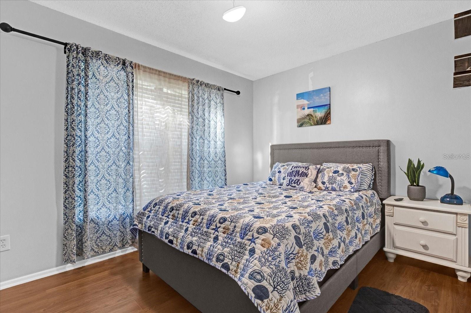 Image 16 of 33 For 705 Northlake Drive 705