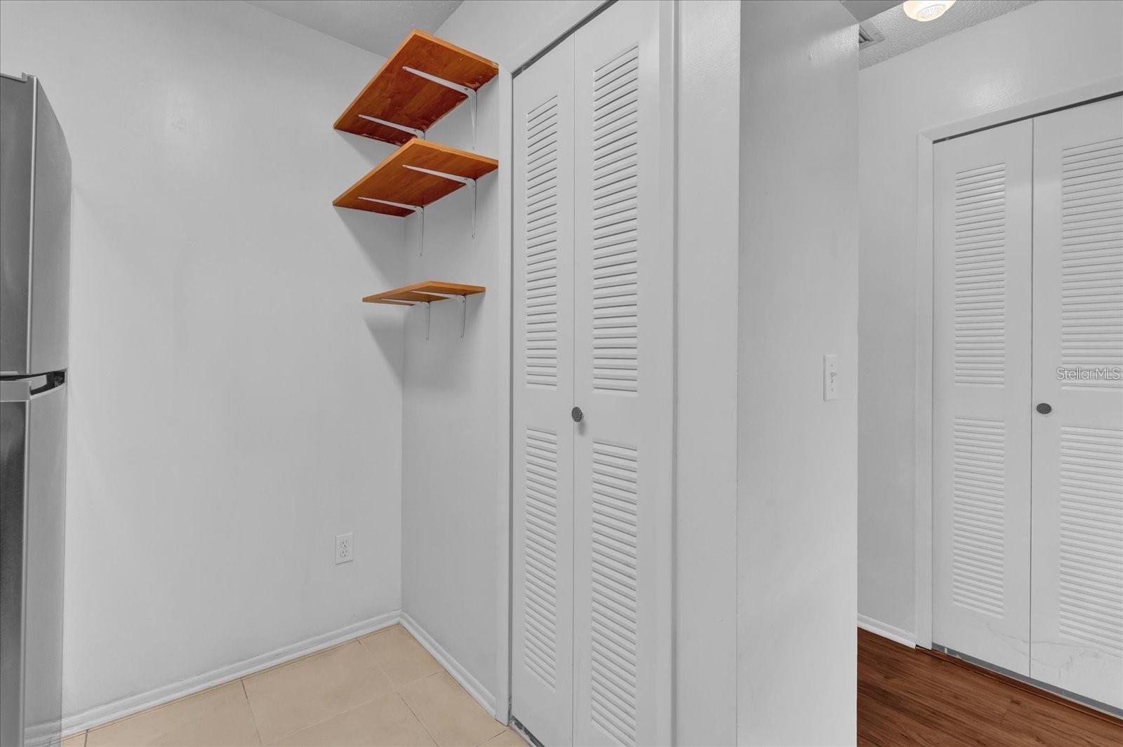 Image 19 of 33 For 705 Northlake Drive 705