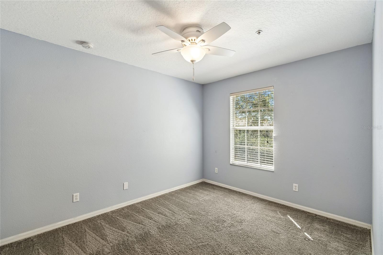 Image 27 of 45 For 113 Glowing Peace Lane 97