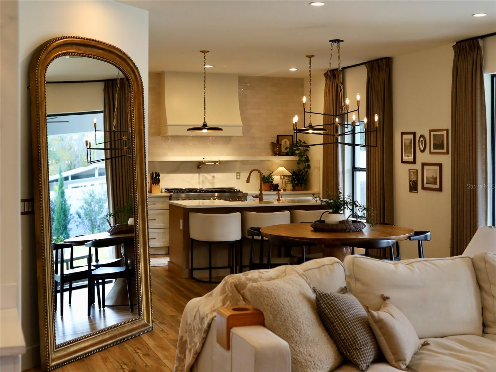 Image 12 of 51 For 2454 Brookshire Avenue