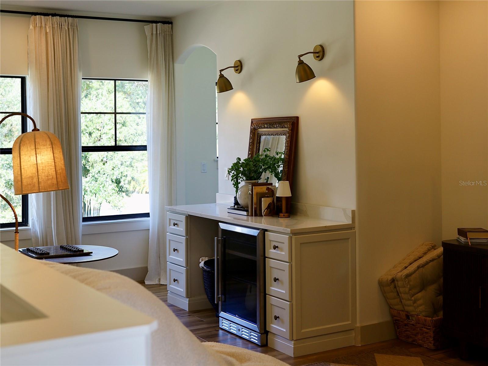 Image 22 of 51 For 2454 Brookshire Avenue