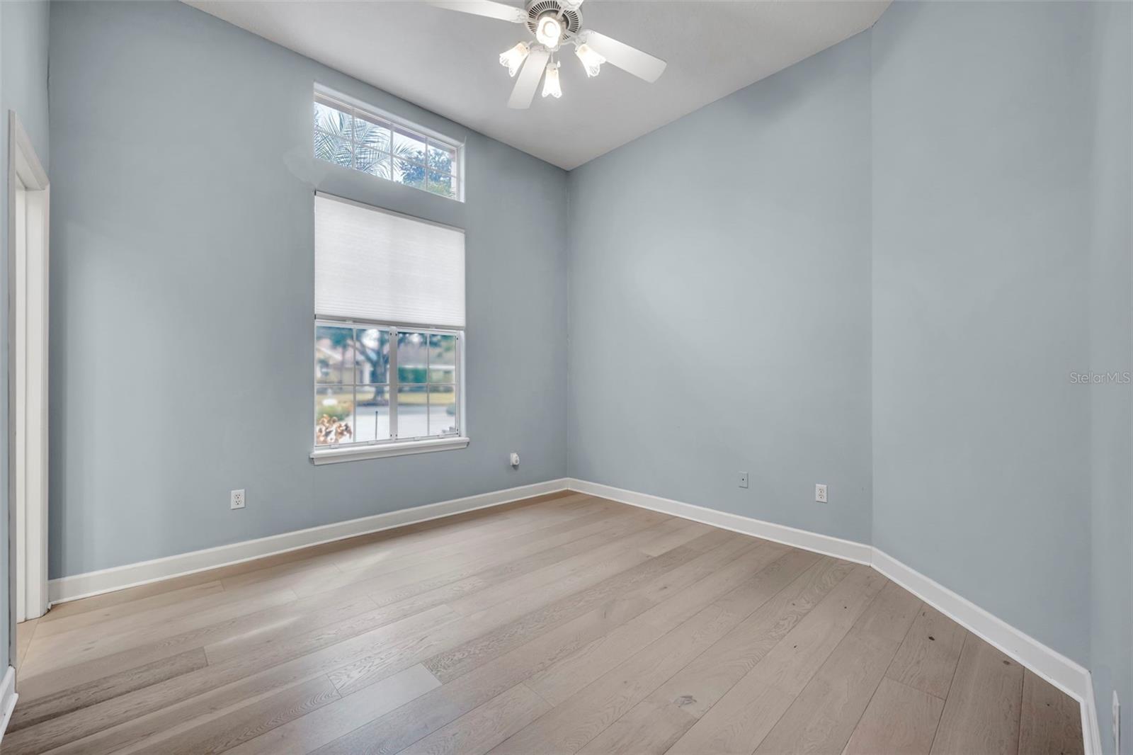 Image 23 of 38 For 330 Tersas Court