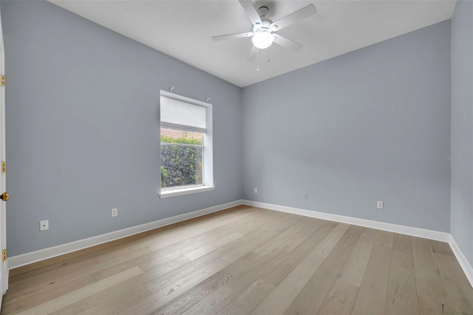 Image 27 of 38 For 330 Tersas Court