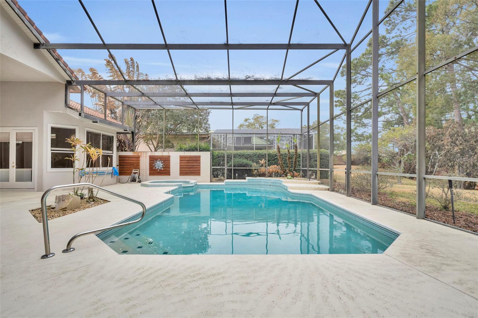 Image 30 of 38 For 330 Tersas Court