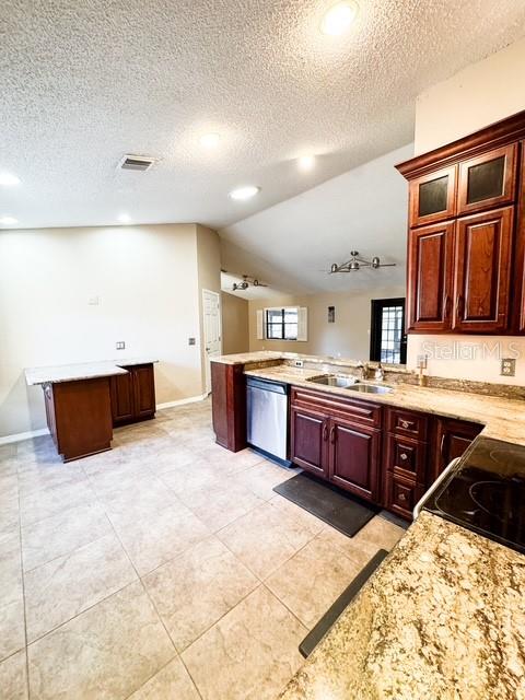 Image 14 of 41 For 9319 Woodbreeze Boulevard