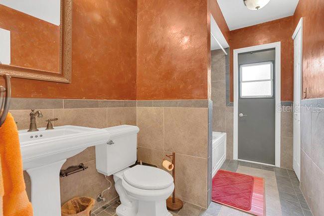 Image 24 of 41 For 9319 Woodbreeze Boulevard