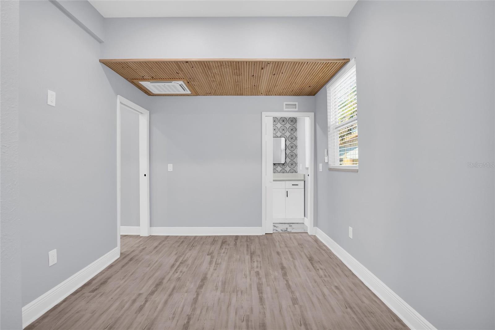 Image 12 of 25 For 7401 1st Avenue N 1-2 Lwr A