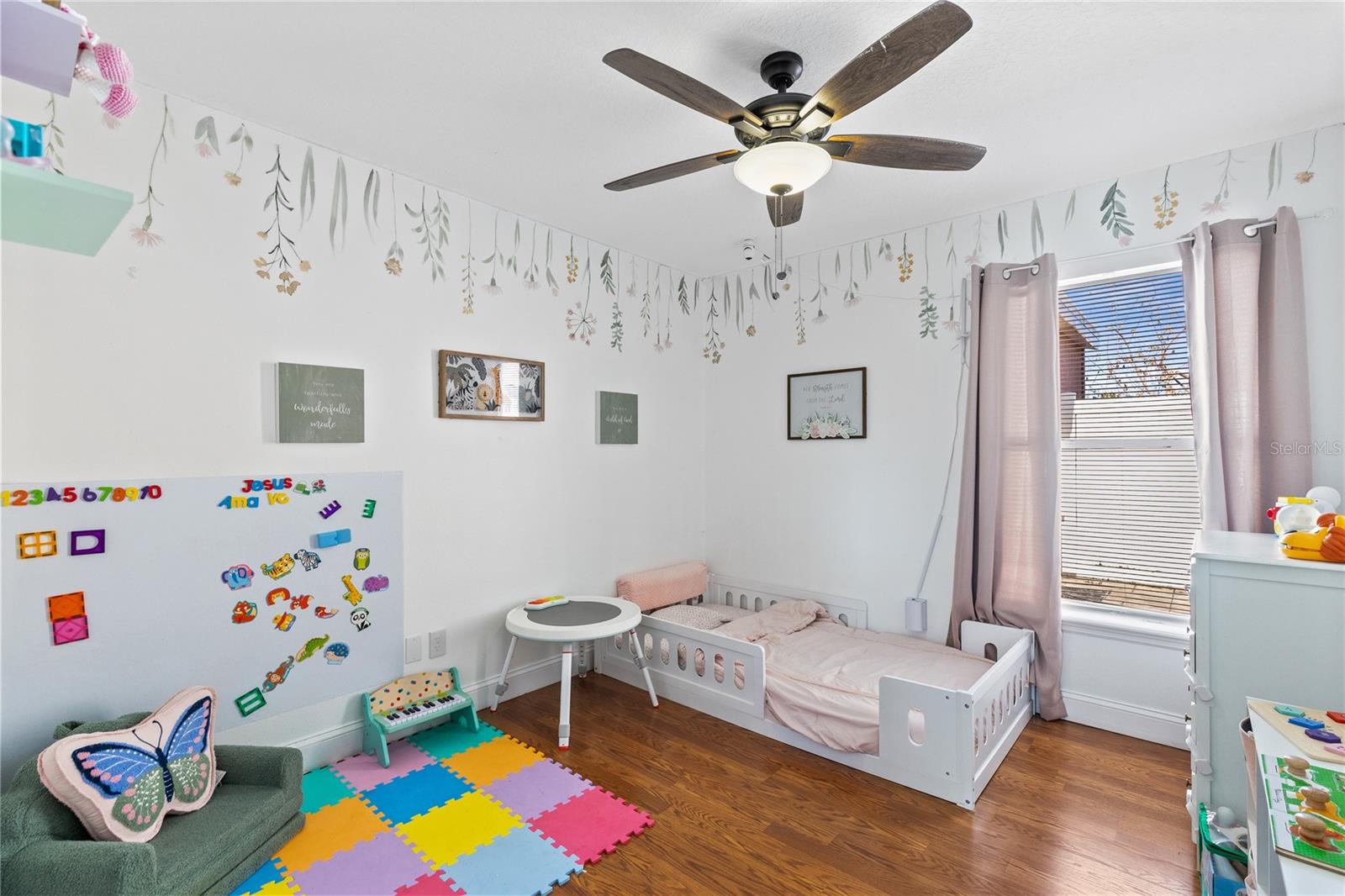 Image 11 of 29 For 421 Horizon Drive