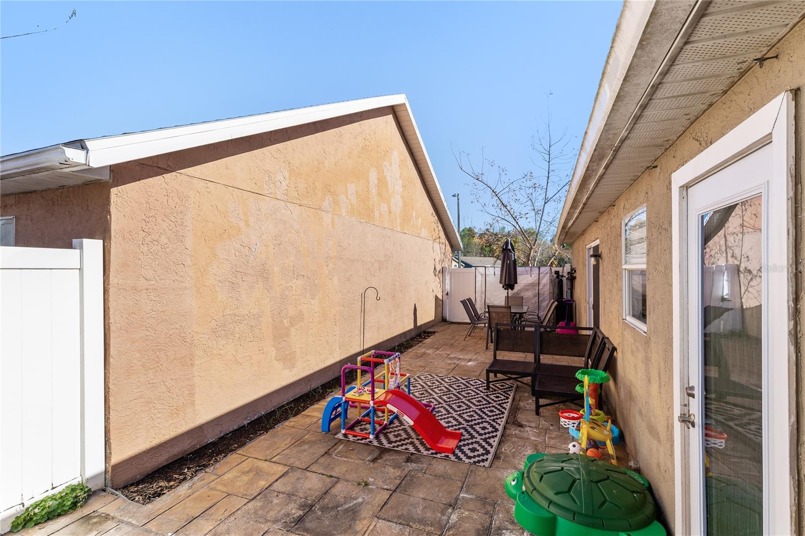 Image 15 of 29 For 421 Horizon Drive