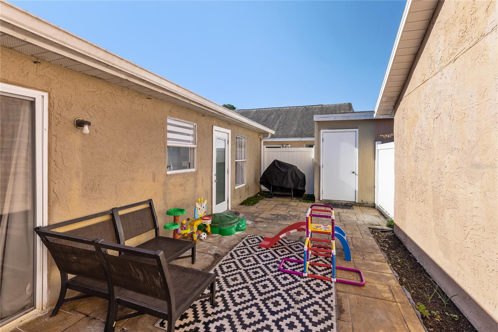 Image 17 of 29 For 421 Horizon Drive