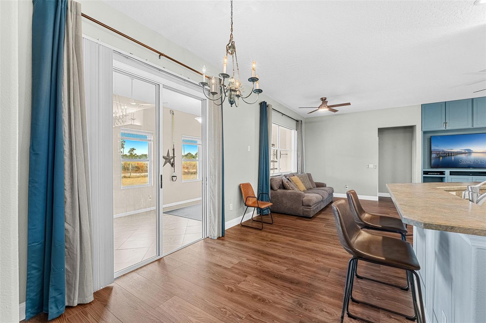 Image 11 of 76 For 1305 Pemberton Trail