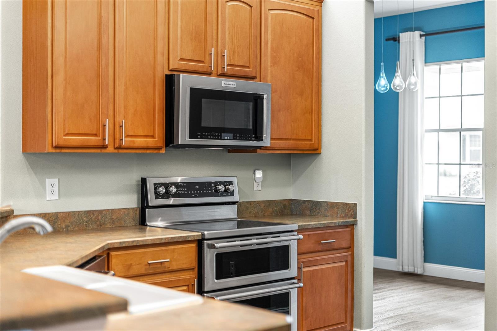 Image 16 of 76 For 1305 Pemberton Trail