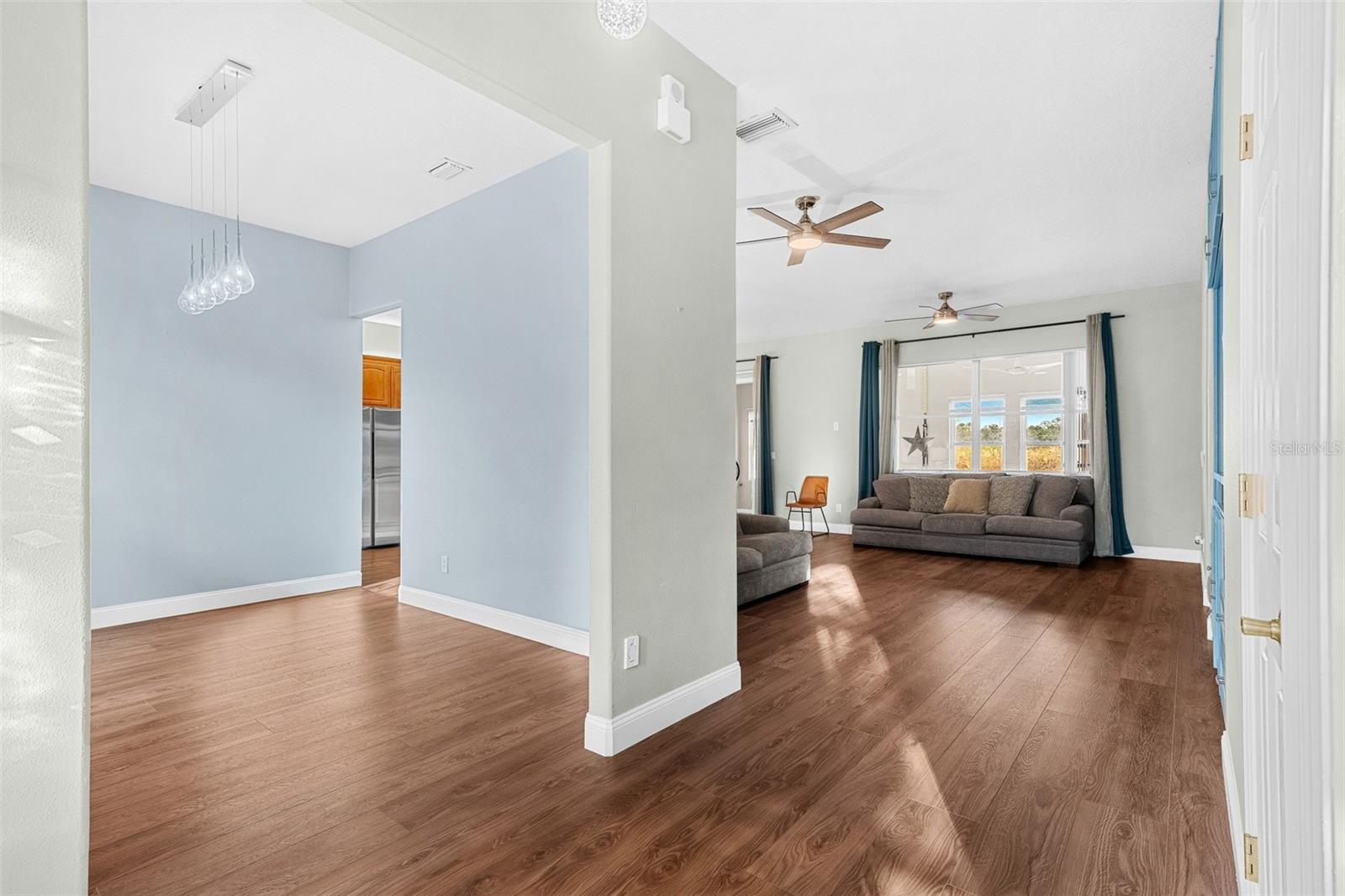 Image 23 of 76 For 1305 Pemberton Trail