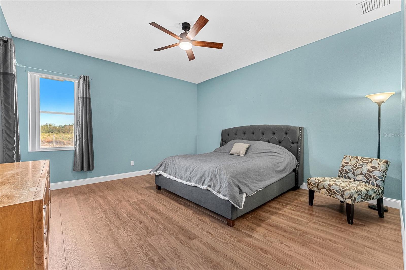 Image 24 of 76 For 1305 Pemberton Trail