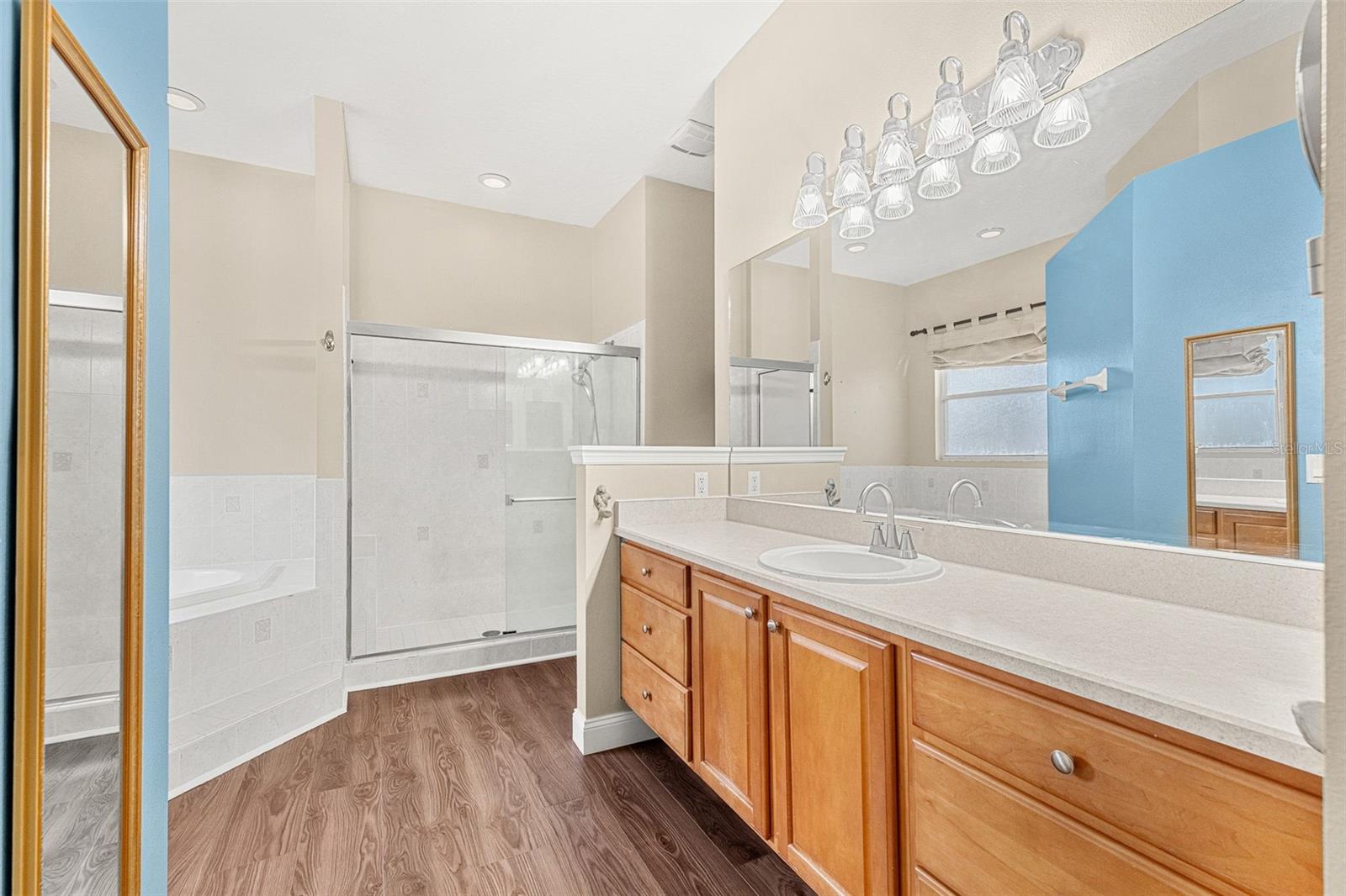 Image 26 of 76 For 1305 Pemberton Trail