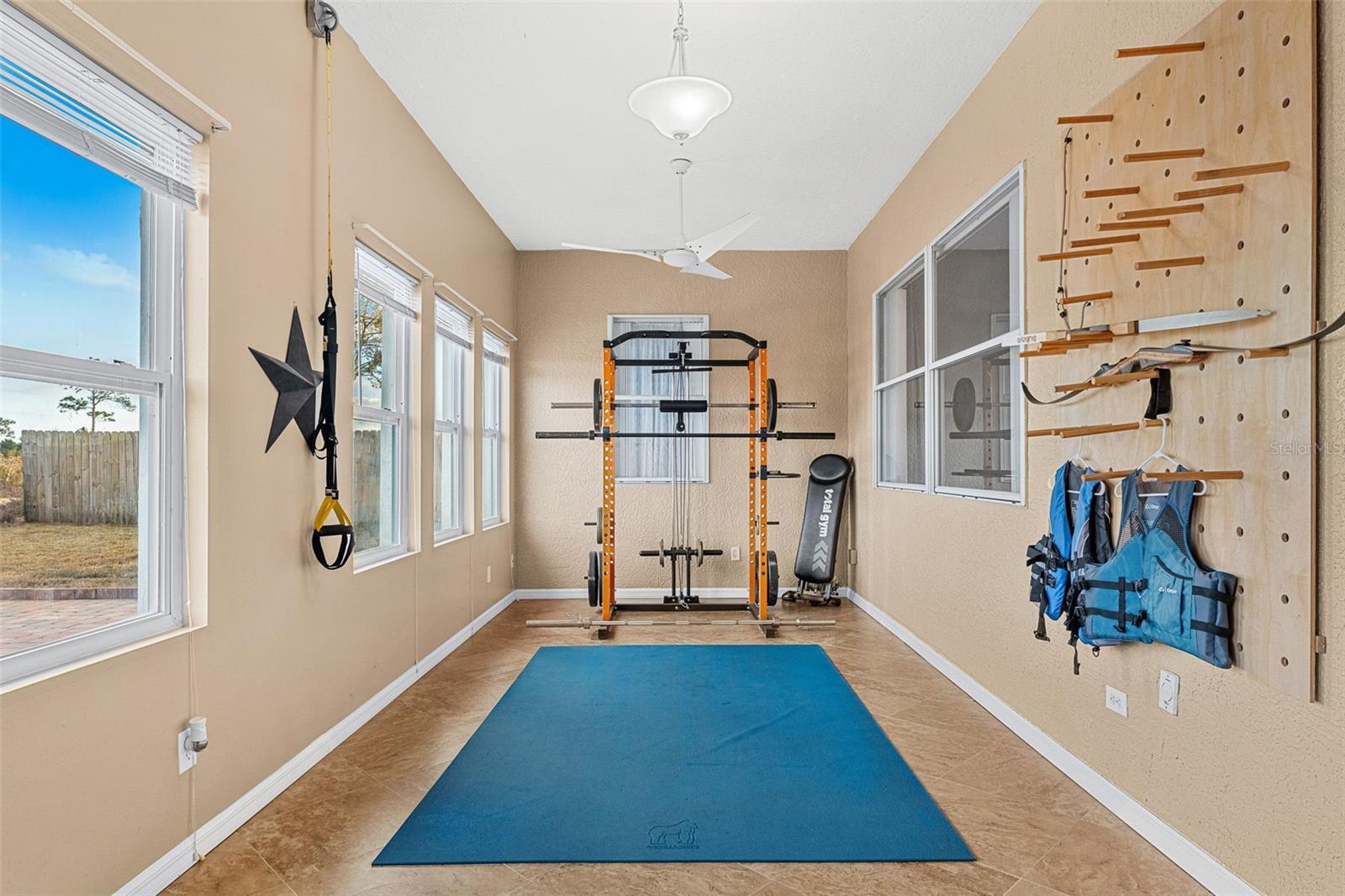 Image 41 of 76 For 1305 Pemberton Trail