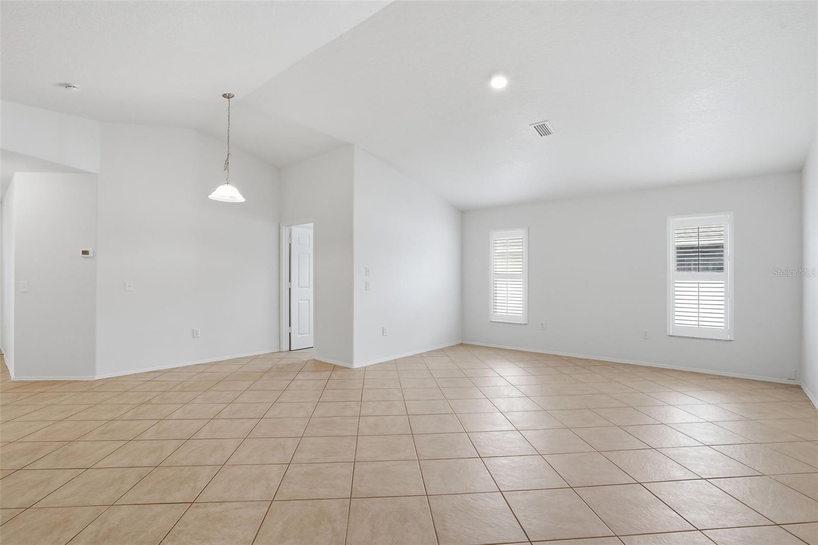 Image 17 of 39 For 3502 49th Avenue E