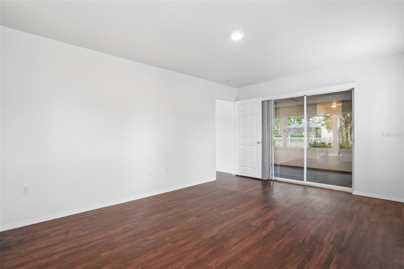 Image 26 of 39 For 3502 49th Avenue E