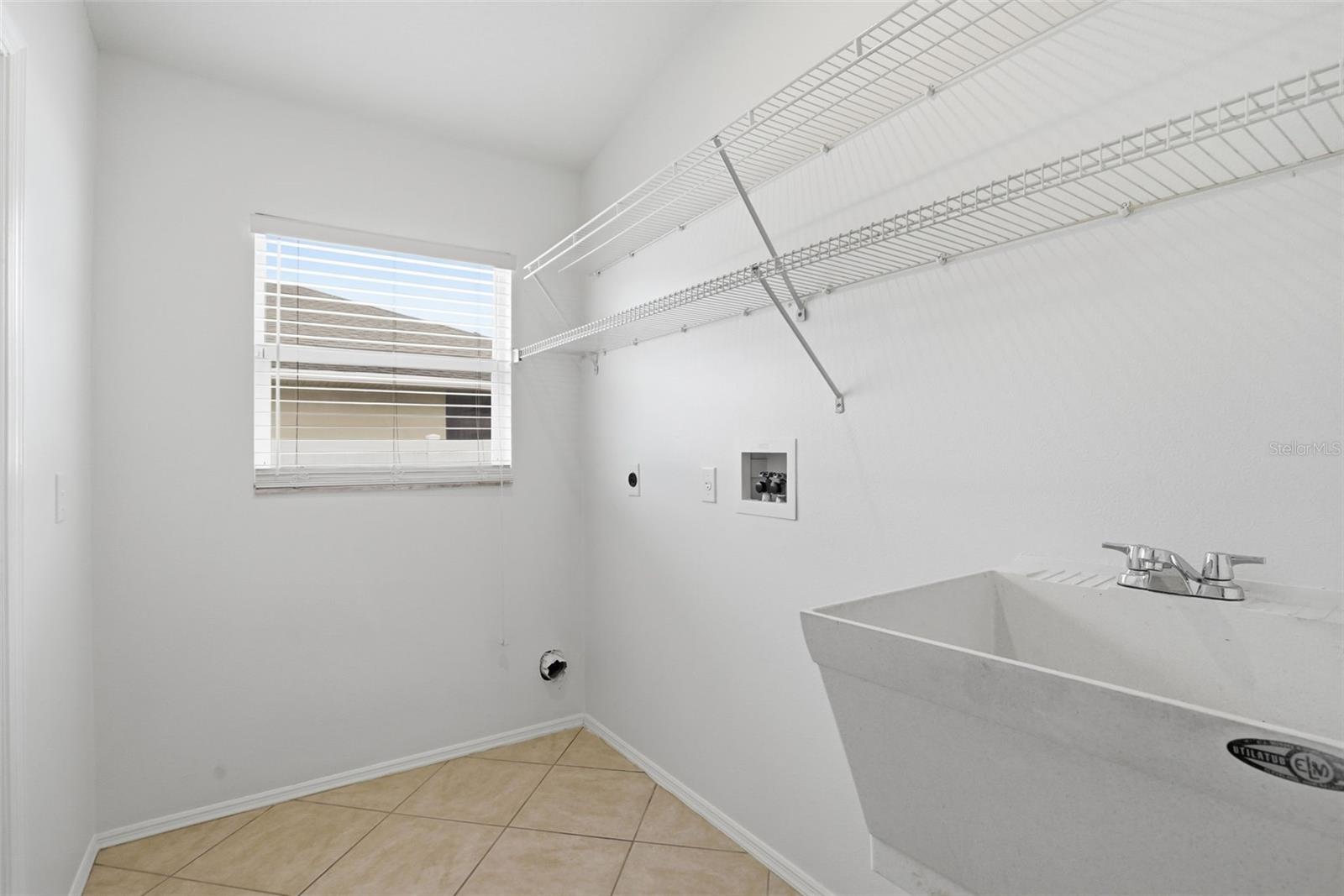 Image 35 of 39 For 3502 49th Avenue E