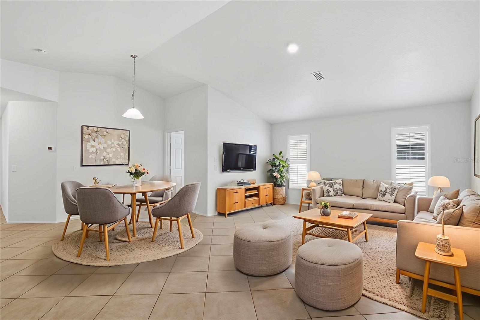 Image 4 of 39 For 3502 49th Avenue E