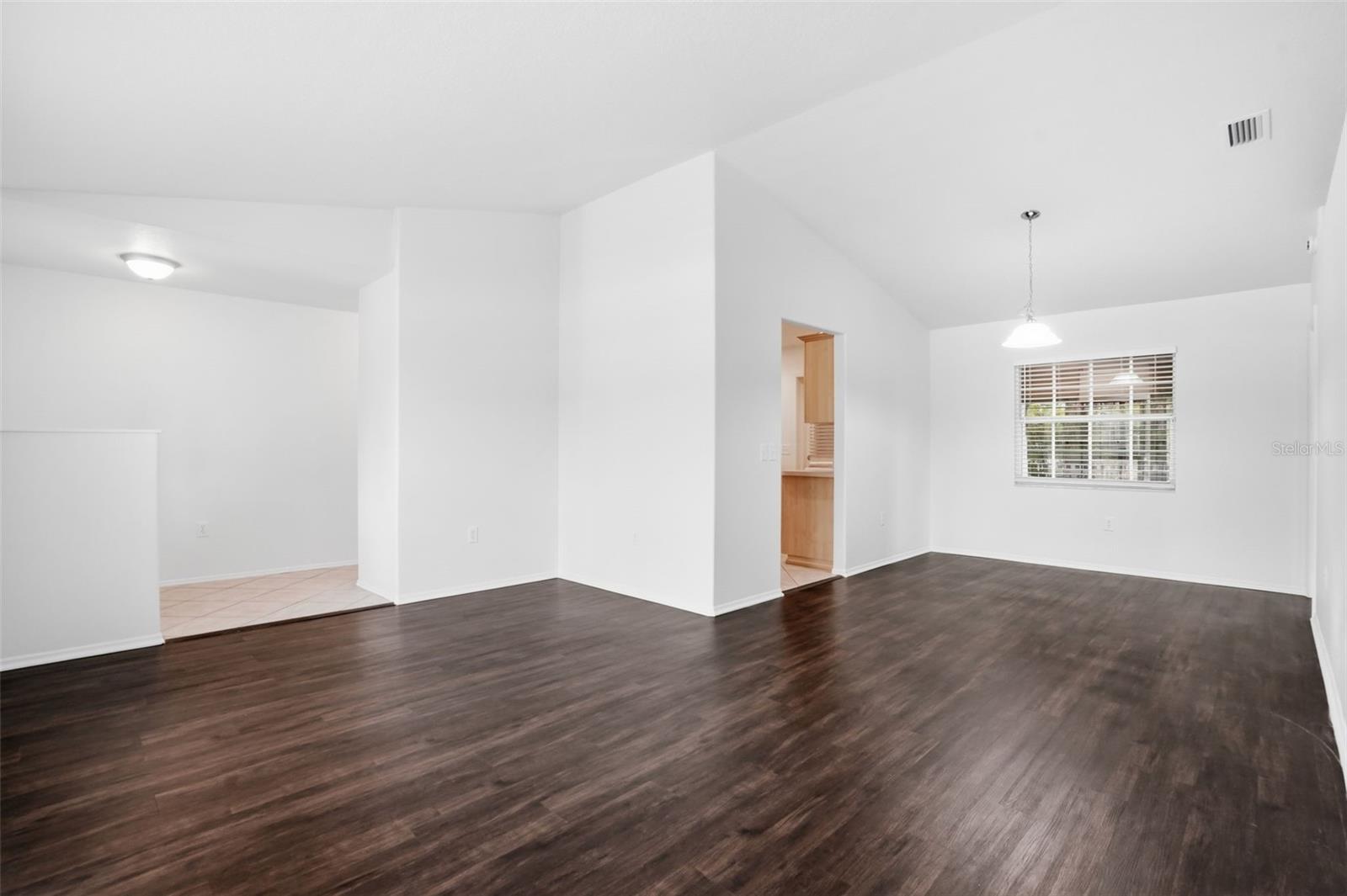 Image 8 of 39 For 3502 49th Avenue E