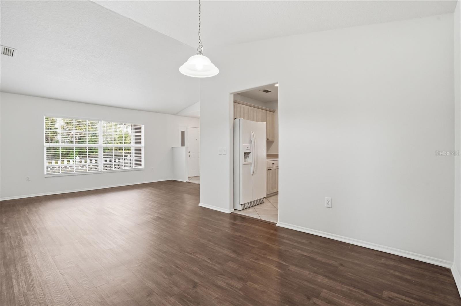 Image 9 of 39 For 3502 49th Avenue E