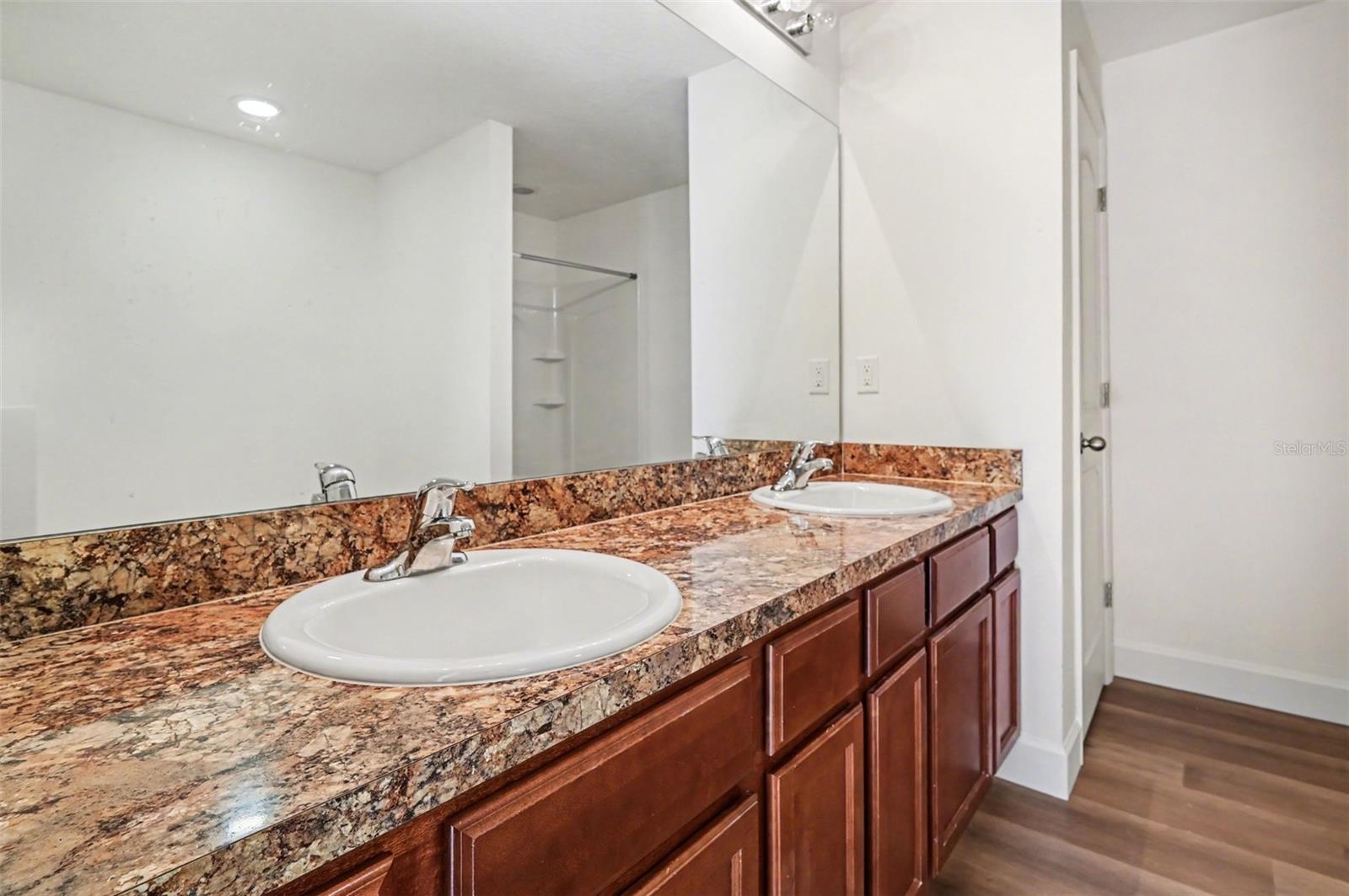 Image 11 of 18 For 3829 Arborvitae Way