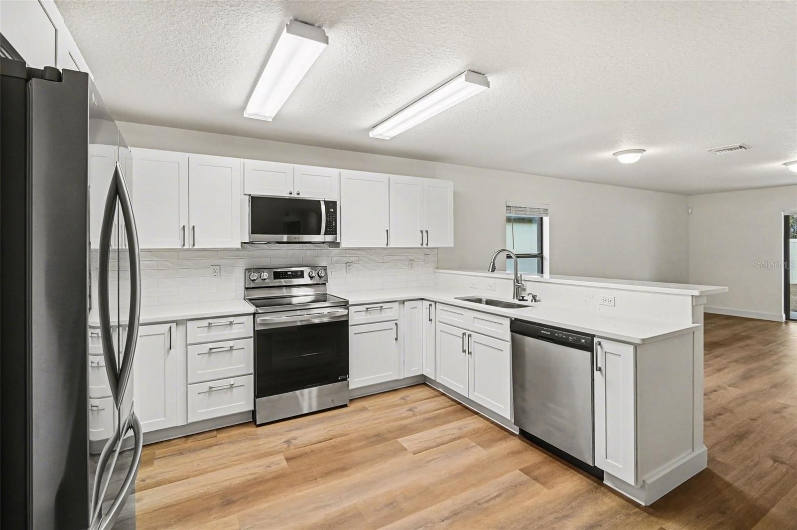 Image 5 of 18 For 3829 Arborvitae Way