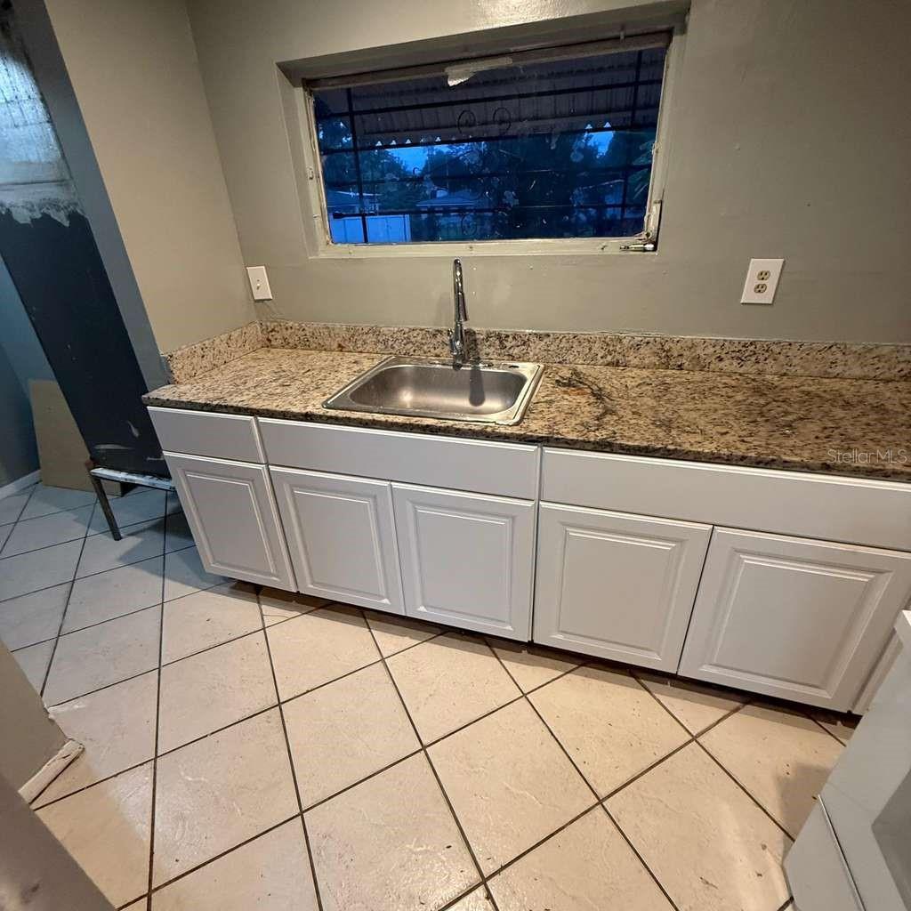 Image 14 of 14 For 1836 S Rio Grande Avenue