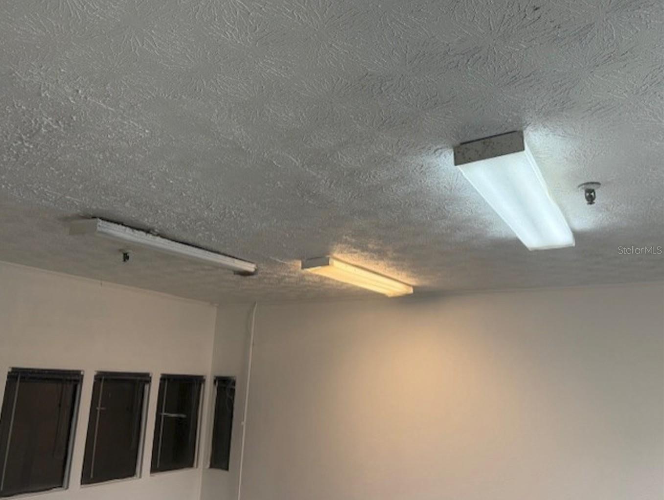 Image 11 of 13 For 479 Zoo Parkway