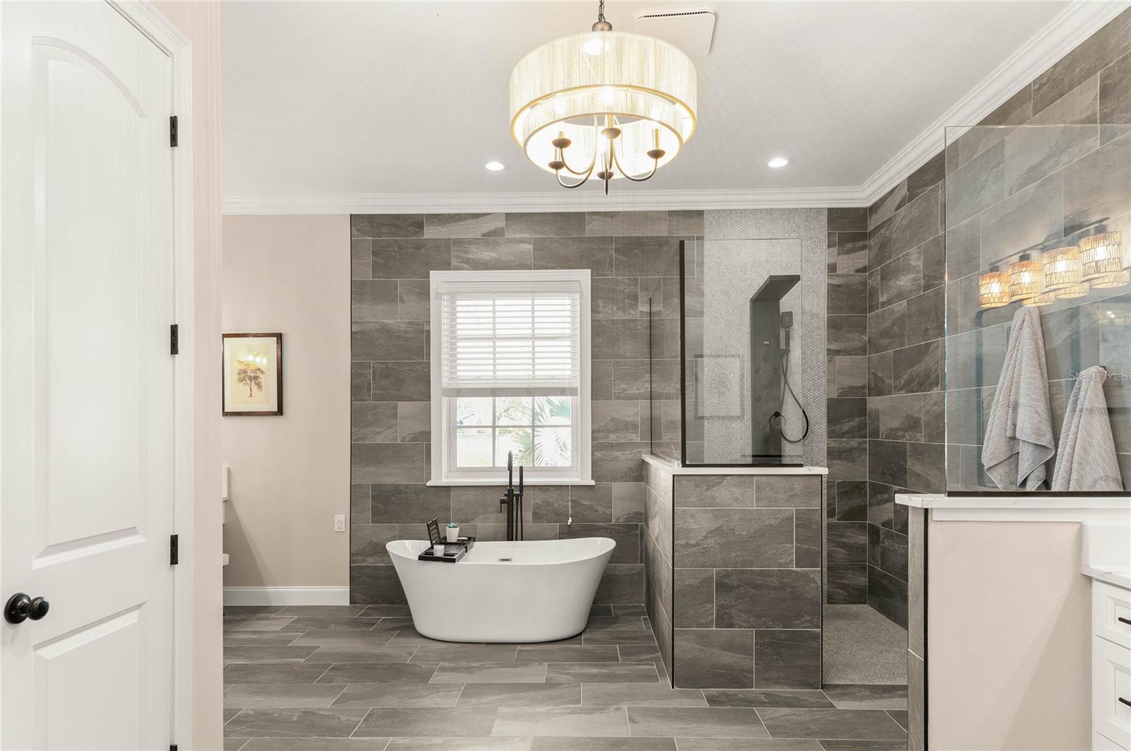 Image 45 of 99 For 2201 Orm Court