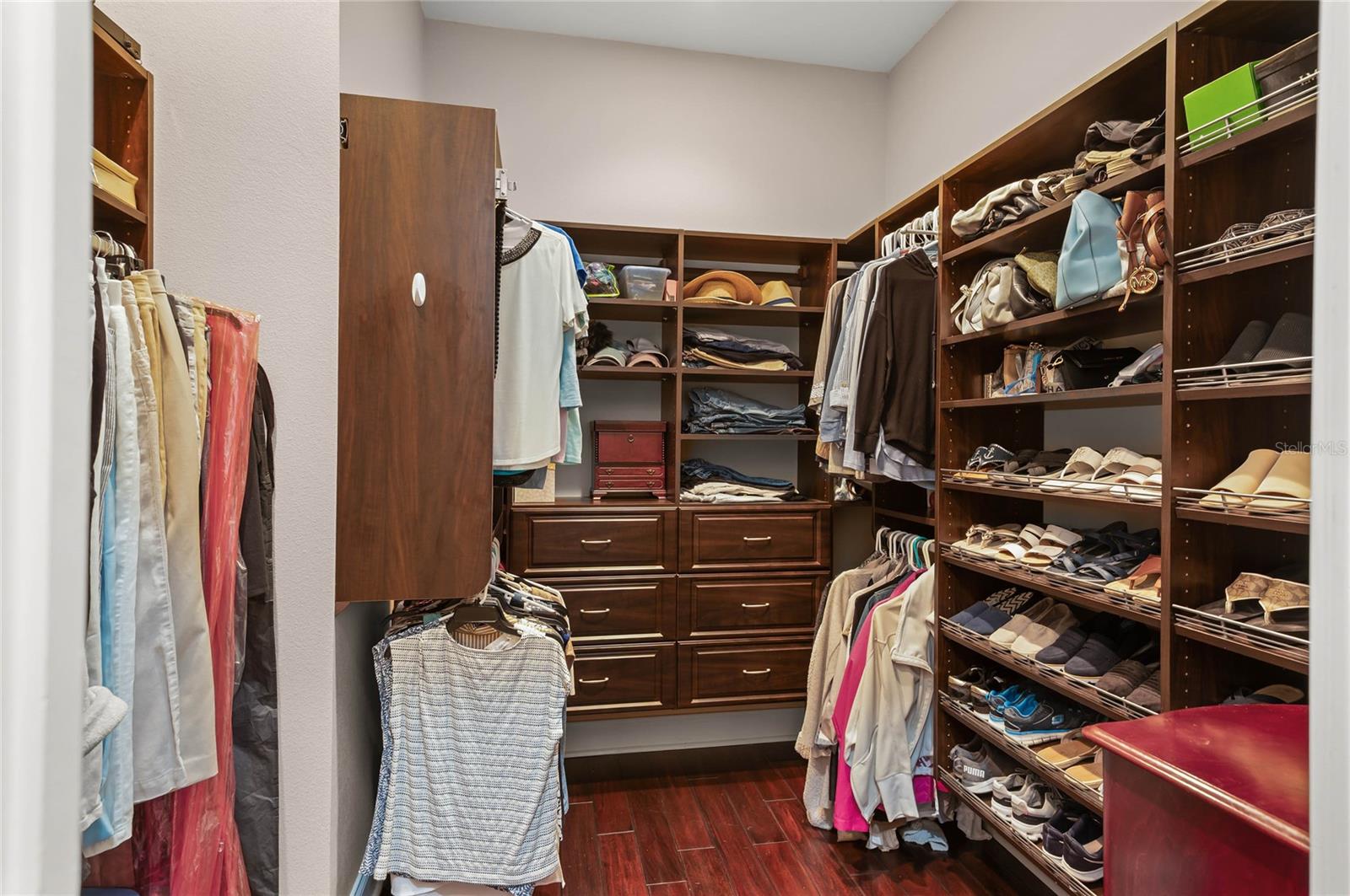 Image 50 of 99 For 2201 Orm Court