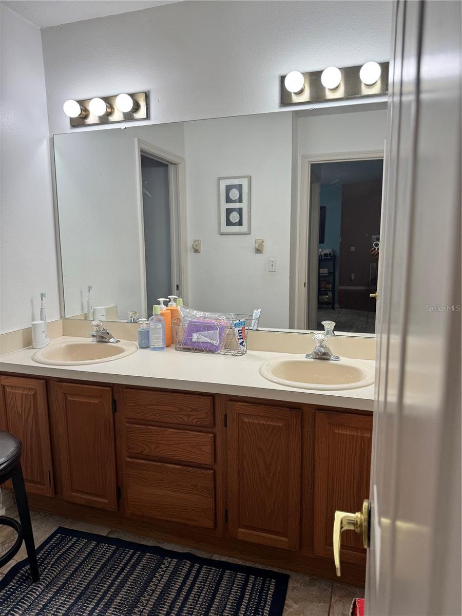 Image 18 of 34 For 1826 Imperial Palm Drive