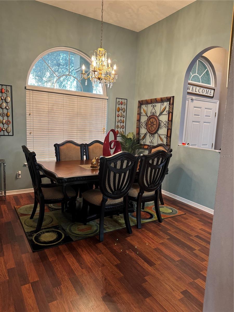 Image 5 of 34 For 1826 Imperial Palm Drive