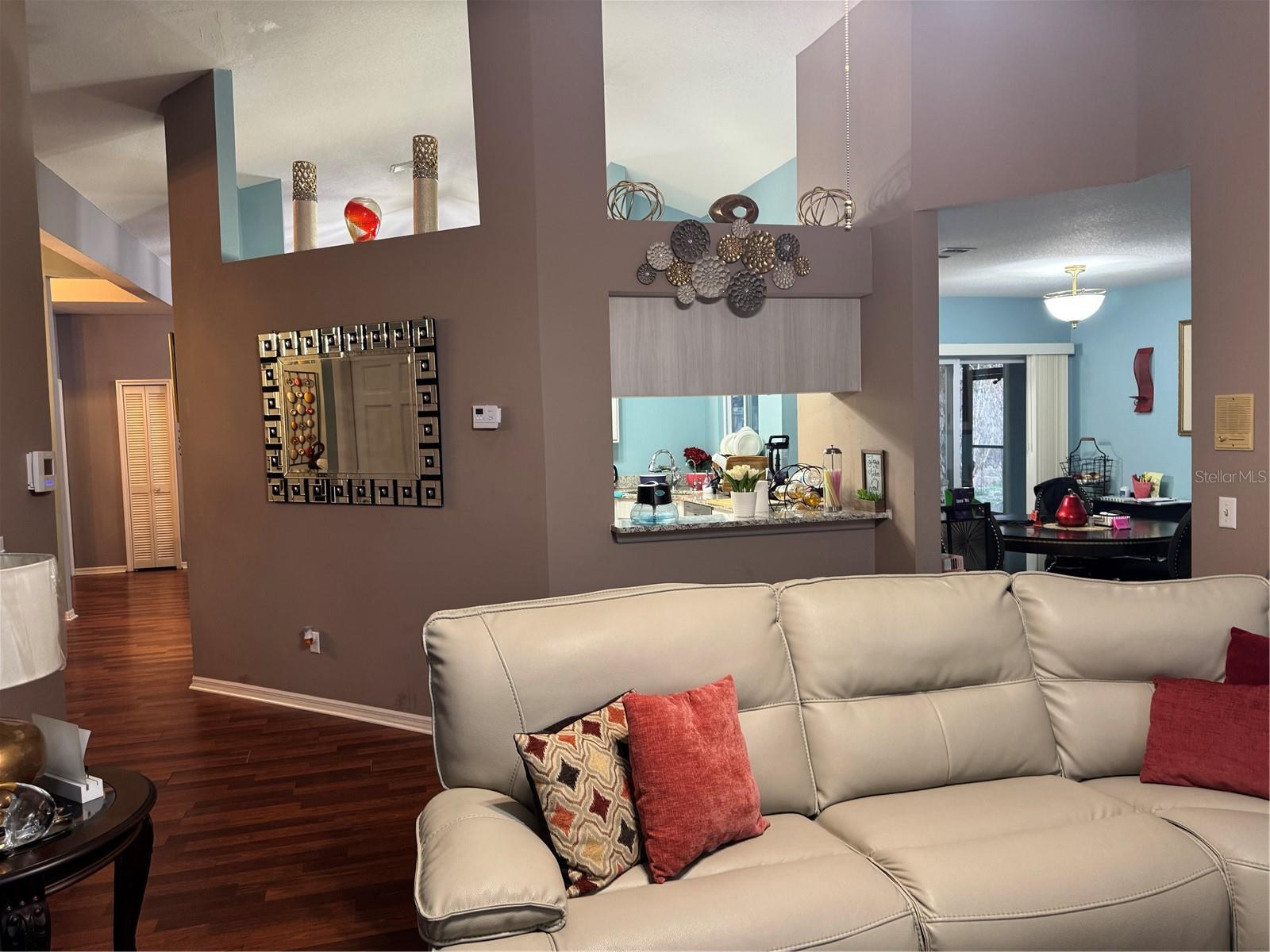 Image 7 of 34 For 1826 Imperial Palm Drive