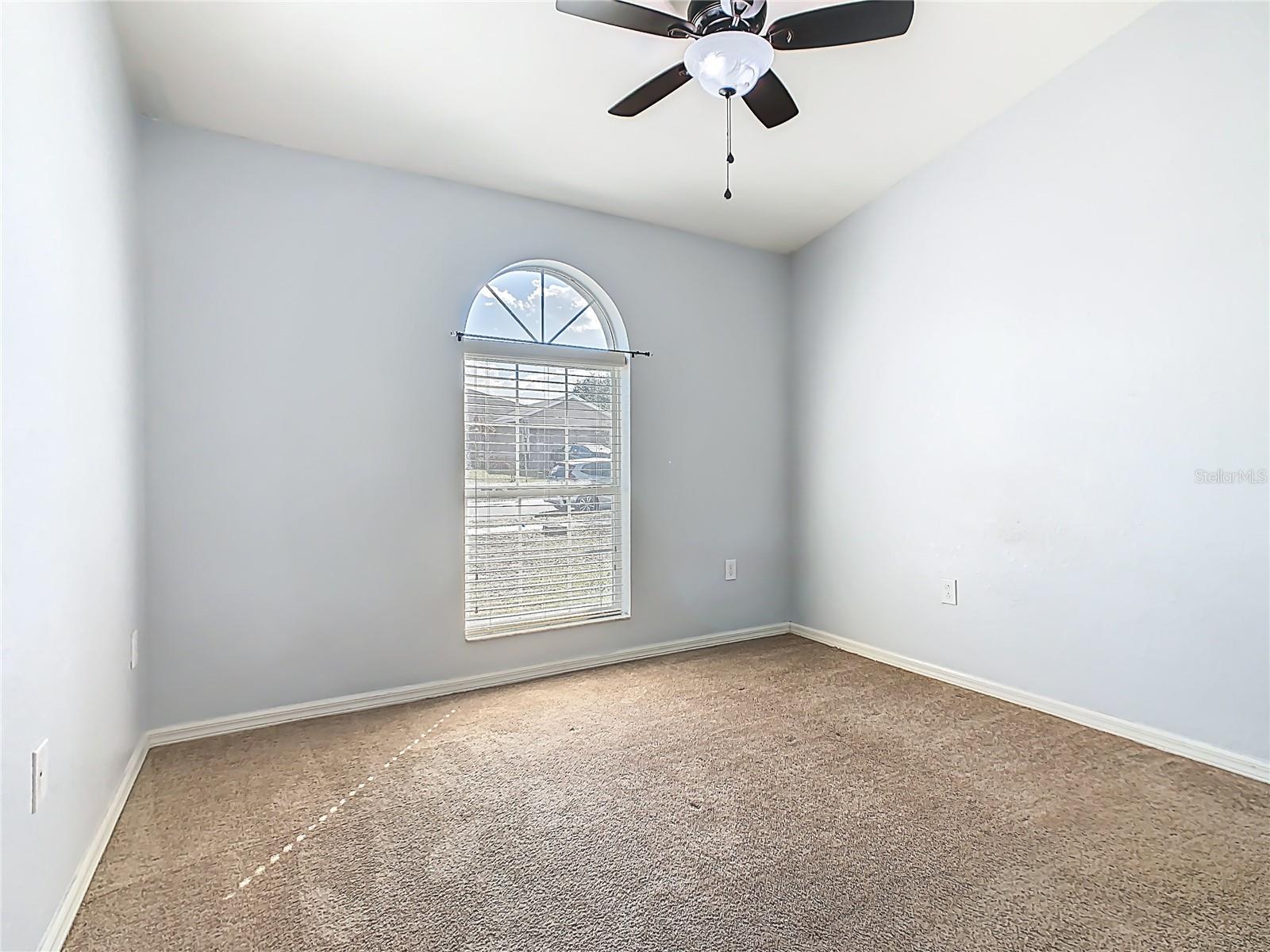 Image 18 of 50 For 931 Kingfisher Drive