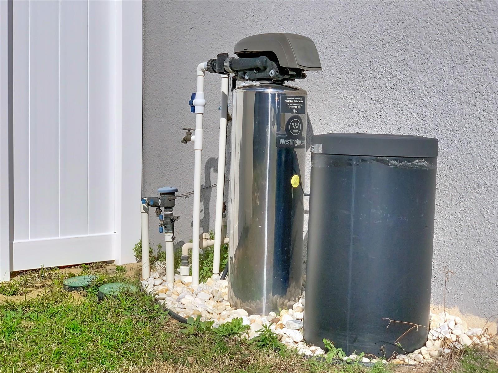 Image 32 of 50 For 931 Kingfisher Drive