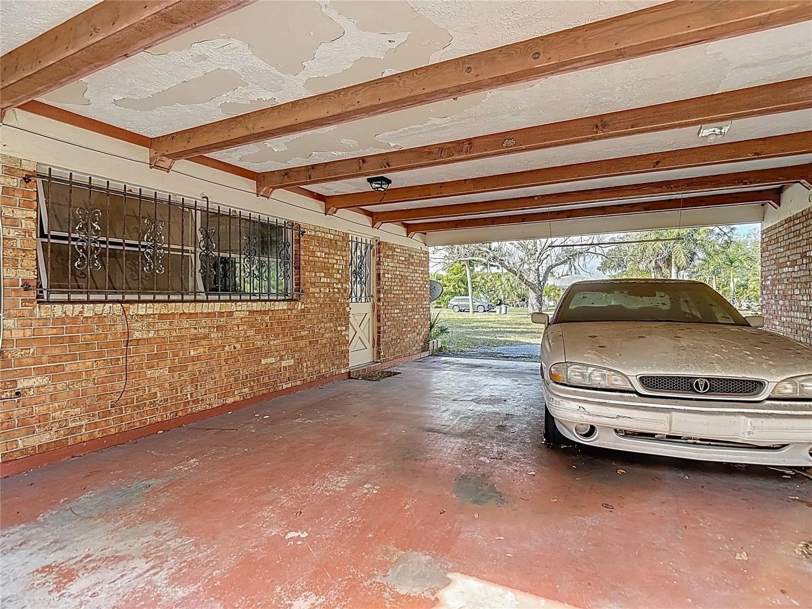 Image 15 of 42 For 3700 Dana Shores Drive