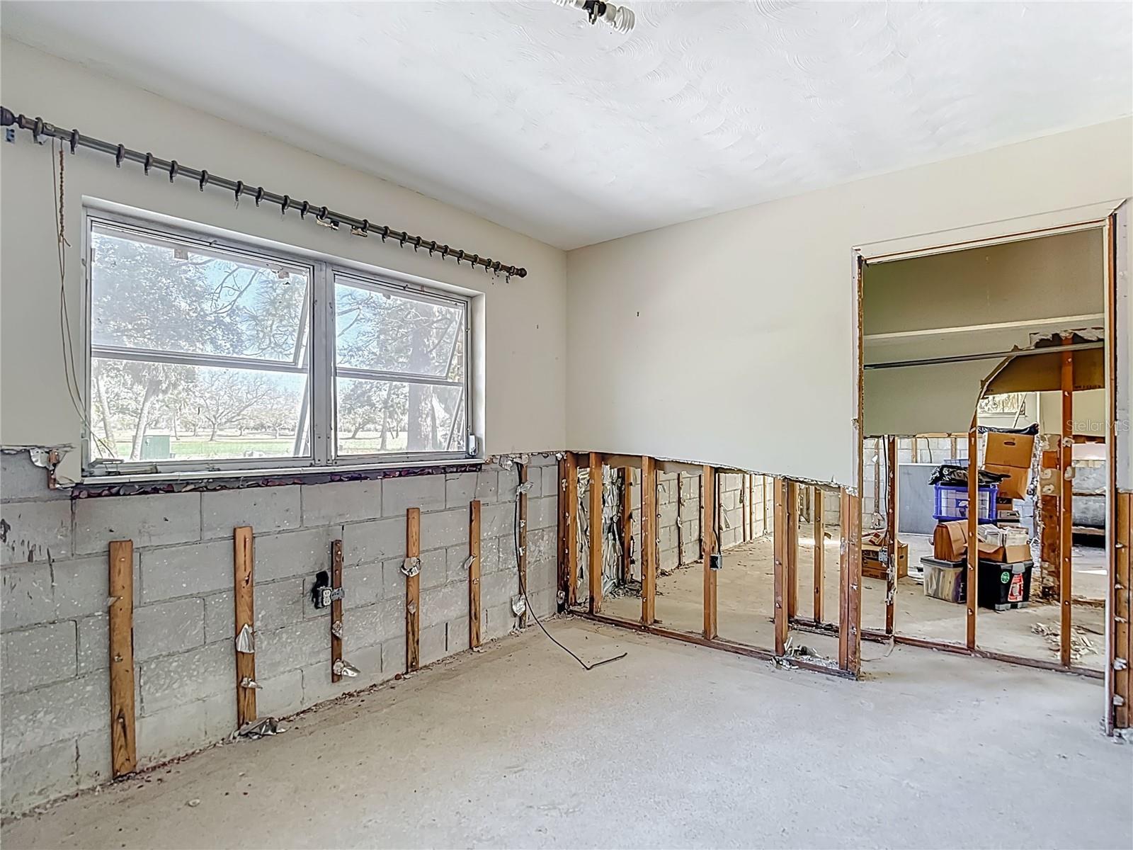 Image 32 of 42 For 3700 Dana Shores Drive