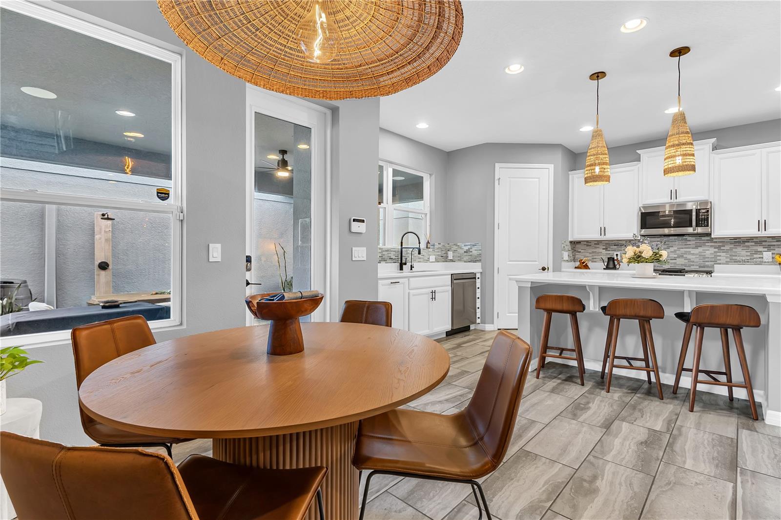 Image 21 of 54 For 15061 Valverse Alley