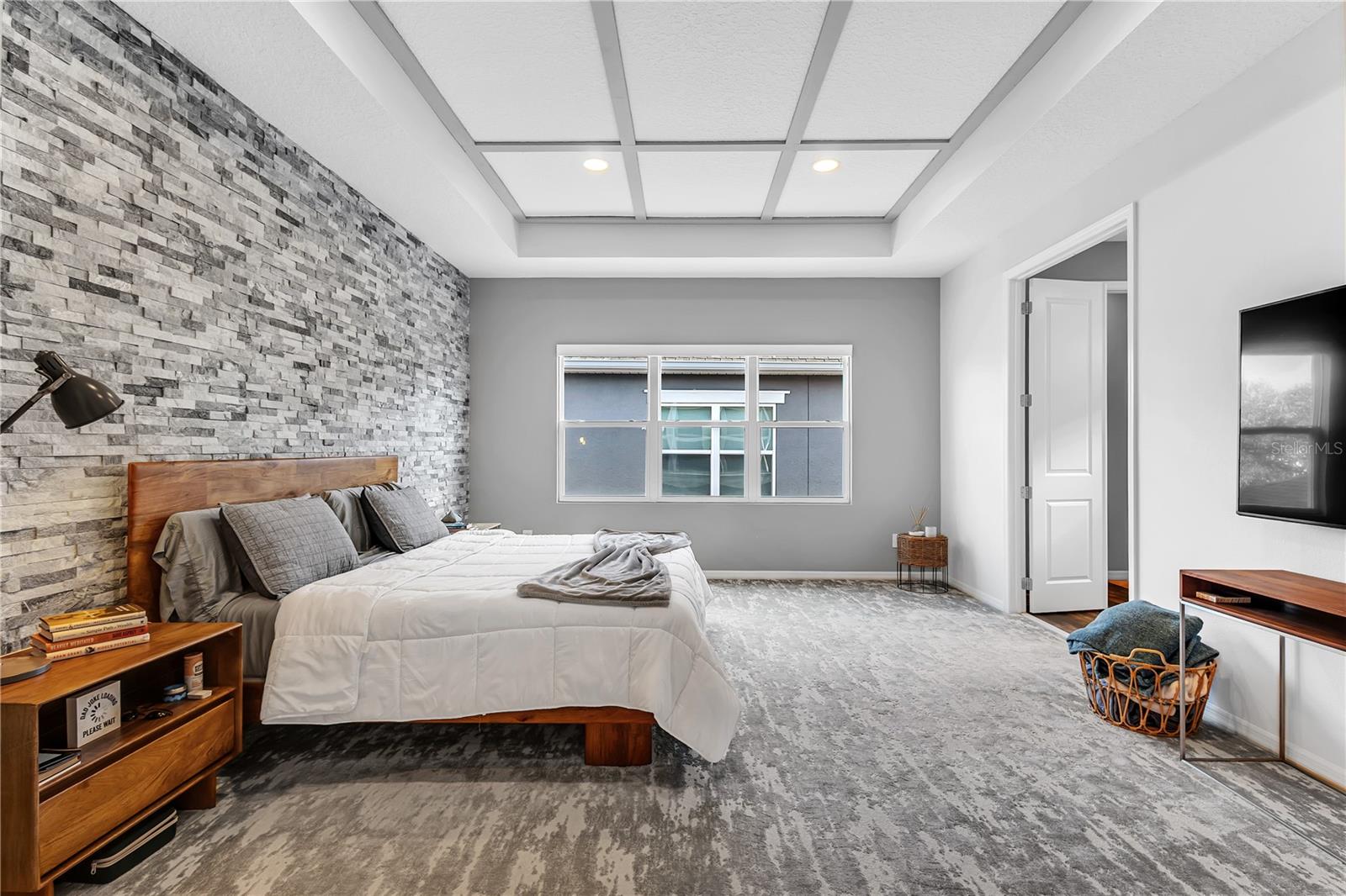 Image 30 of 54 For 15061 Valverse Alley