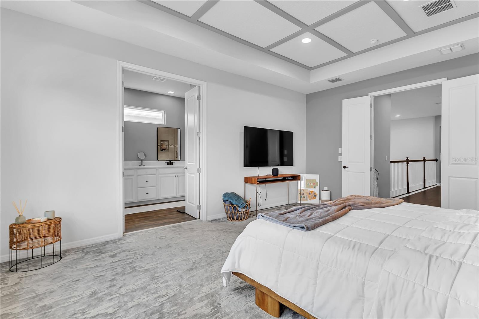 Image 32 of 54 For 15061 Valverse Alley