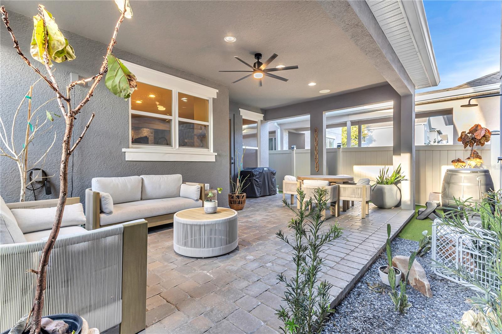 Image 37 of 54 For 15061 Valverse Alley