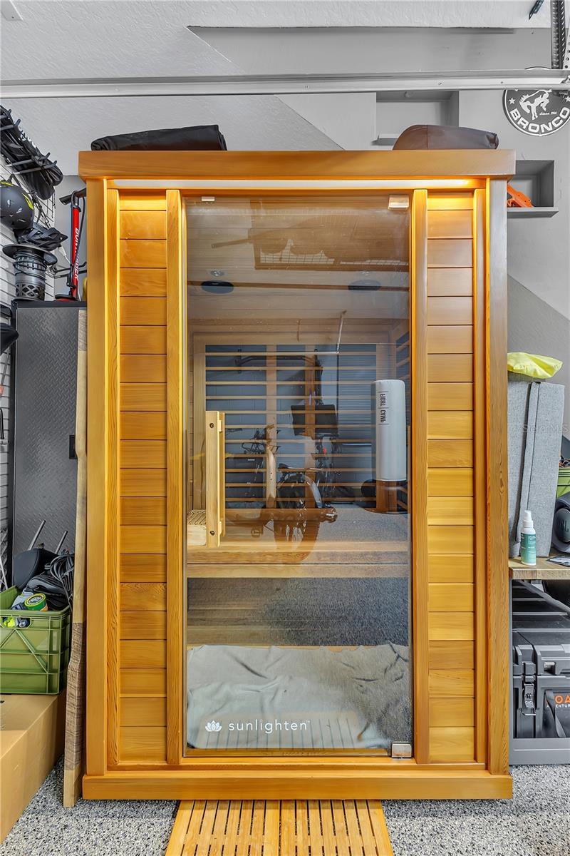 Image 39 of 54 For 15061 Valverse Alley