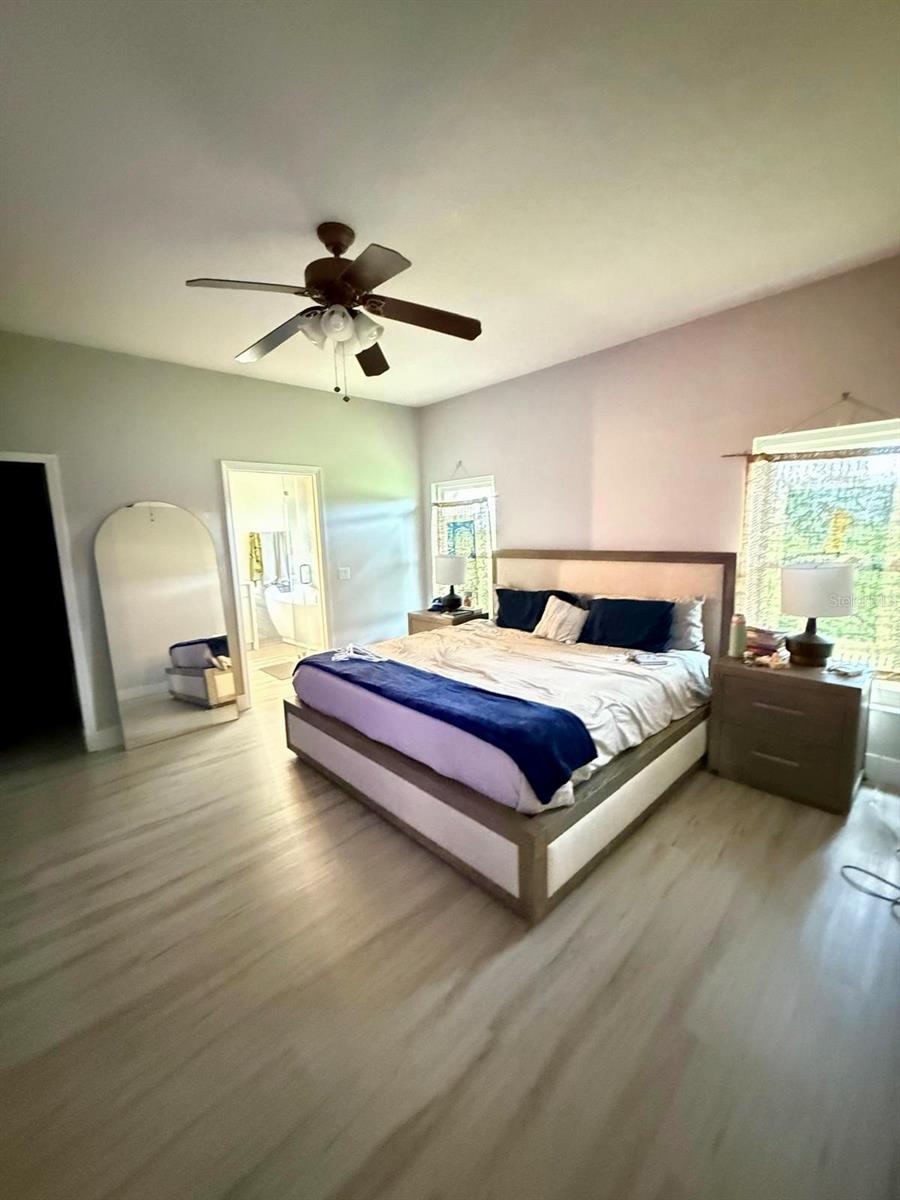 Image 4 of 54 For 13918 Ocean Pine Circle